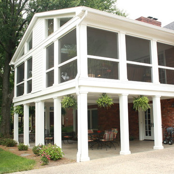 Cozy 2nd Floor Porch Extension