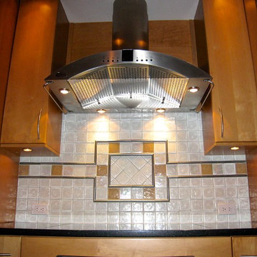 Small Contemporay Kitchen