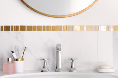 Example of a classic bathroom design in Atlanta