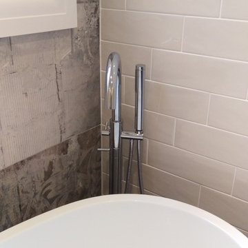 Bathroom - Mixing Period with Industrial
