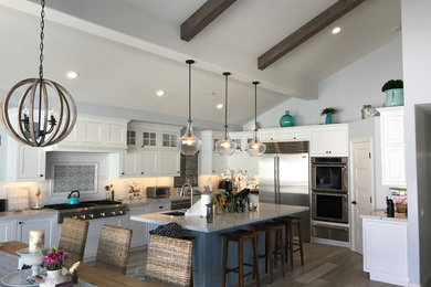 Kitchen - contemporary kitchen idea in Orange County