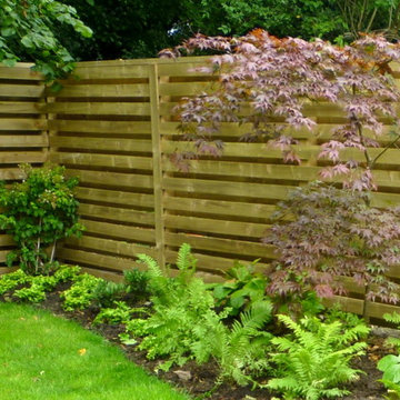 Rough Sawn 'Hit and Miss' Timber Slat Fence