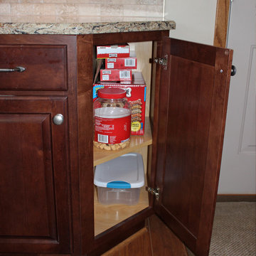 Kitchen Design: StarMark Cabinetry in Maple, Cambria Quartz Counter