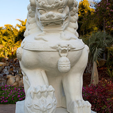 Foo Dog Statue - Right Facing with Base