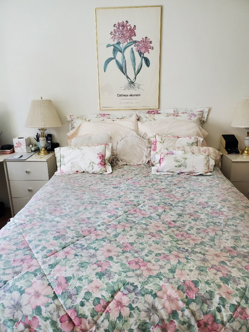 Task chair for bedroom home office setup pink/green/beige colors