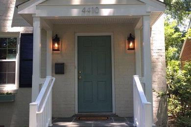 Inspiration for a timeless exterior home remodel in Richmond