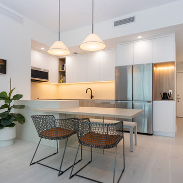 Modern Minimalism: Stylish Kitchen with Warm Accents in Miami
