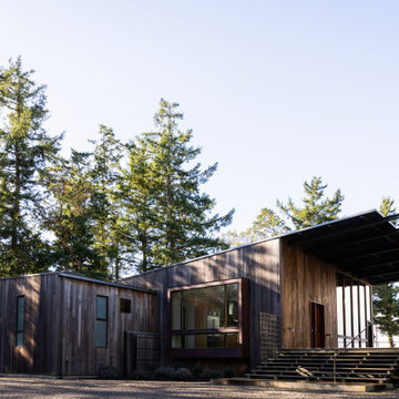 PUGET SOUND HIDEAWAY