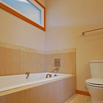 (Custom Home) The Largest ADU (Additional Dwelling Unit) in King County