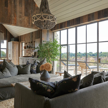 COTSWOLDS Grade 2 listed Farmhouse & New-Build Outbuildings