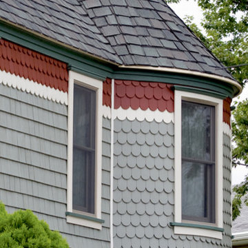 Shakes and Scallop Trim (in vinyl siding)
