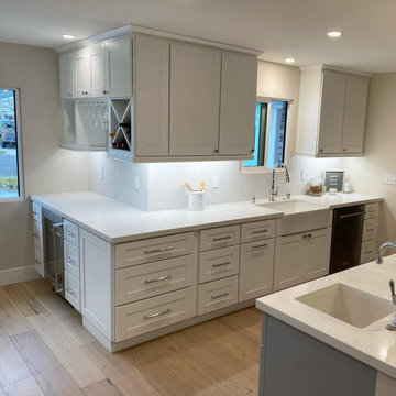 Counterspace Abounds in Seal Beach Kitchen