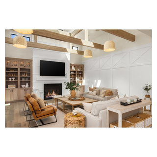Silver Spurs - Transitional - Living Room - Seattle - by Enfort Homes ...