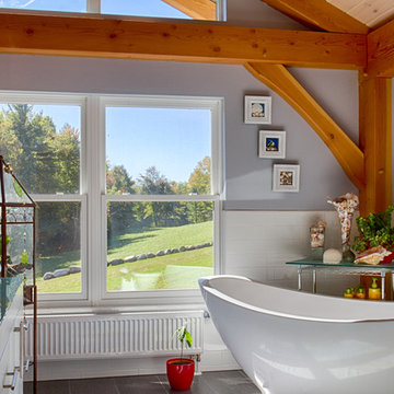 Modern Post and Beam Bathroom