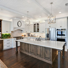 Kitchen & Dining