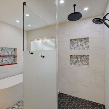 Contemporary Spa Suite In Winchester