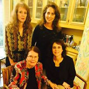 Carol Laughlins foto