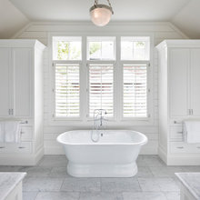 Bathroom/Master Room