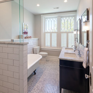 Hanover Avenue Family Bath