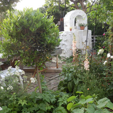 Pottery Garden