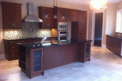 Trendy kitchen photo in Toronto