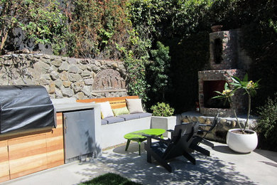 Inspiration for an eclectic patio remodel in Los Angeles