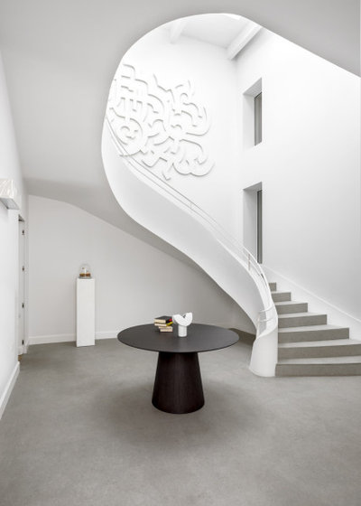 Contemporaneo  by Paola Sola architetto &interior design