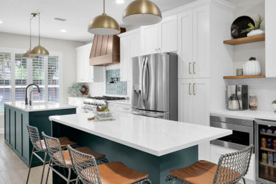 Transitional kitchen photo in Jacksonville
