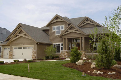 Elegant exterior home photo in Chicago