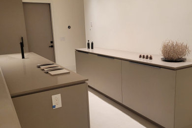 Kitchen - kitchen idea in Los Angeles