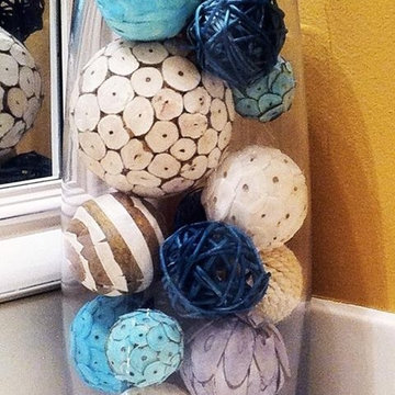 Easy way to add some bright colors into your bathroom