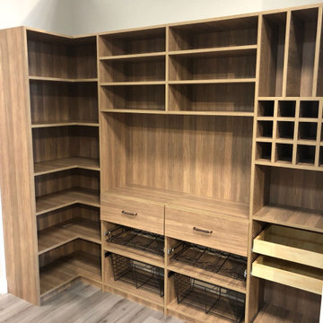 Exquisite Custom Wooden Pantry: Blending Functionality and Elegance