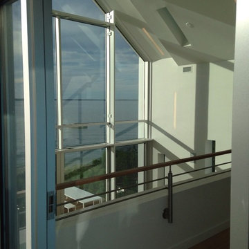 Hamptons North Sea Modern