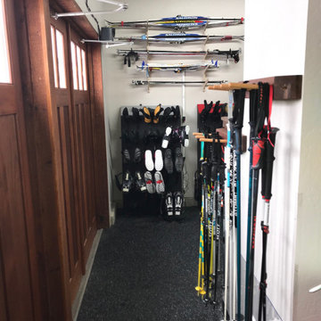 Family Ski Garage