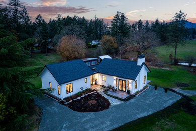Transitional exterior home photo in Vancouver