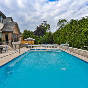 Arlington Heights, IL Rectilinear Swimming Pool with Interior Hot Tub