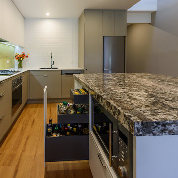 Collingwood Kitchen & Powder Room