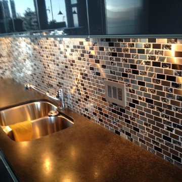 Eden Mosaic Tile Installations: Stainless Steel And Crackled Glass Mix Tile