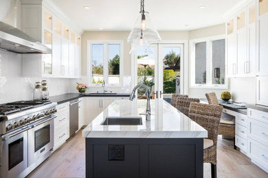 Example of a kitchen design in Houston