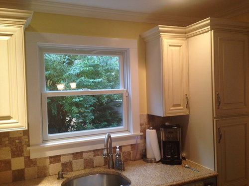 Wall Paint Color With Cream Kitchen Cabinets