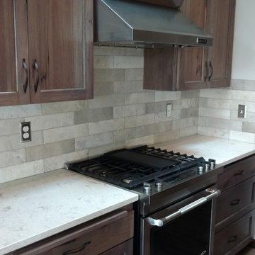 6808 Woodhaven