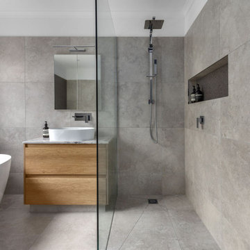 Modern Luxurious Main Bathroom Renovation