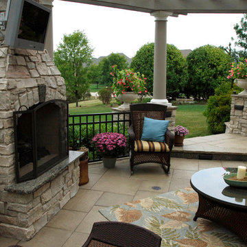 Outdoor entertaining and living space