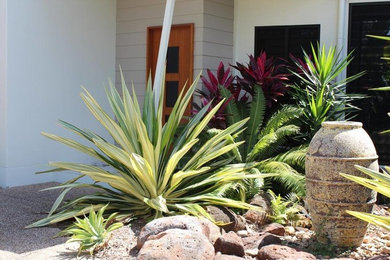 Design ideas for a tropical home design in Townsville.