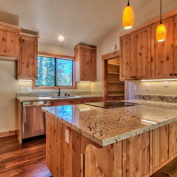 321 Ski Way (Mountain Shadows Complex)