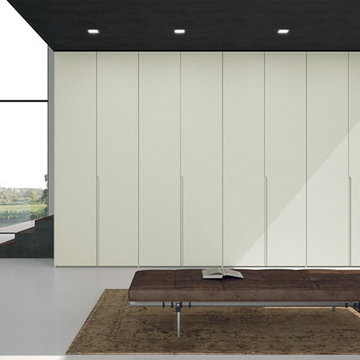 Modern Italian wardrobs, walk-in closets, libraries & wall units.