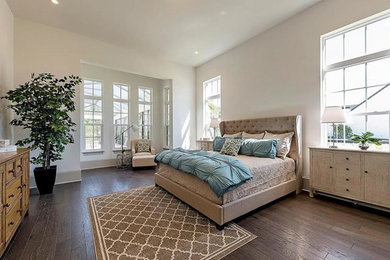 Bedroom - bedroom idea in Miami