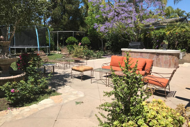 Transitional home design photo in San Diego