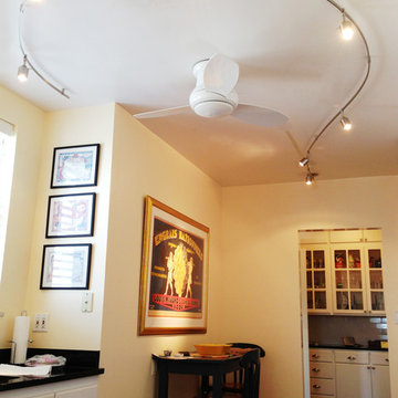 Edge Lighting Monorail System with Rebel Heads