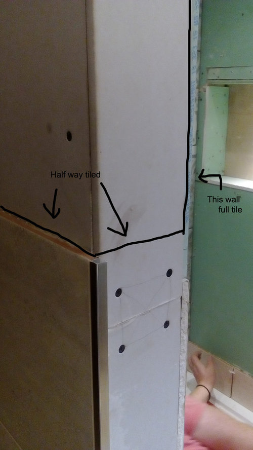 Tiling an external corner to different heights...URGENT HELP! Houzz UK